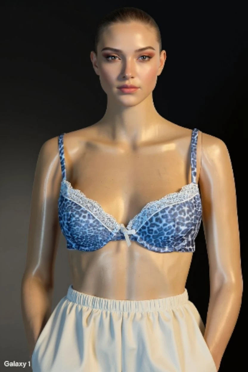 Ladies Bra Padded with soft cups, underwired, lace trim Size 32B