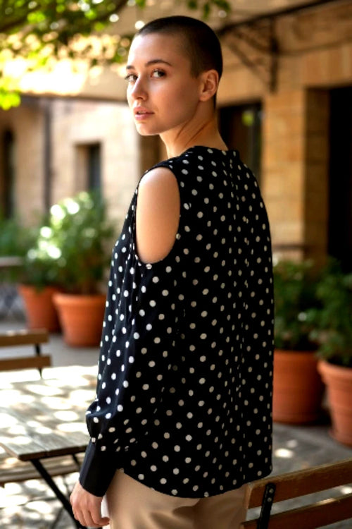 Ladies Blouse Black &white Polka Dots Long sleeves Size 12 Length 26"