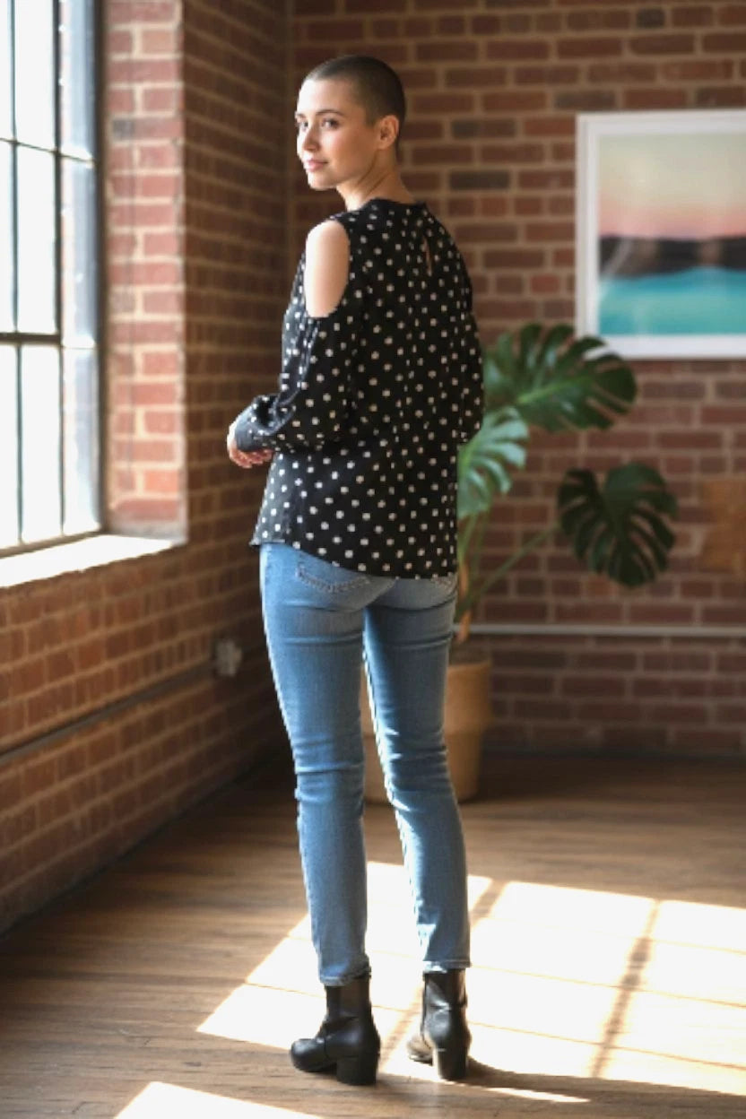 Ladies Blouse Black &white Polka Dots Long sleeves Size 12 Length 26"